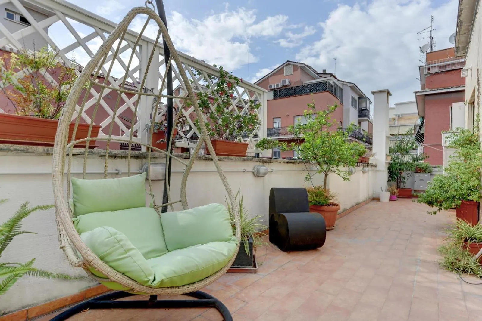 Delizioso Attico Con Terrazzo Lägenhet Rom