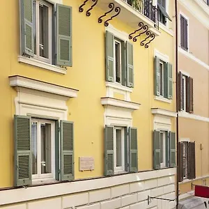 Pensionat Garibaldi Piazza Di Spagna, Rom